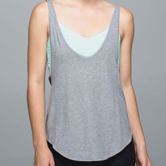 Lululemon Twist & Turn Tank Size 2 - Picture 1 of 10